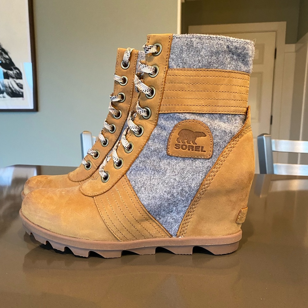 Sorel Joan of Arctic Wedge Lexie Bootie - Size 10